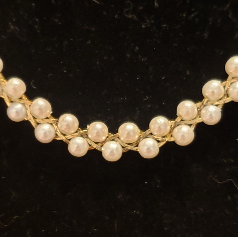 Pierre Cardin Faux Pearl, Braided Gold-plated Vintage Necklace, Approx 16", WOW! - Picture 6 of 6